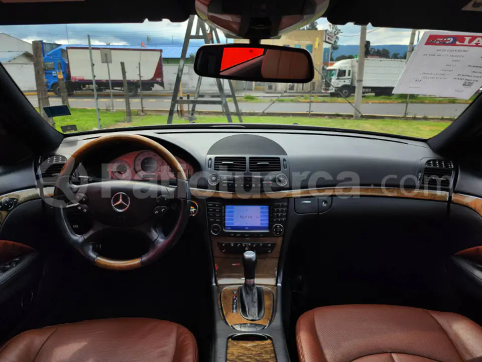 Foto 4 de Mercedes Benz E550