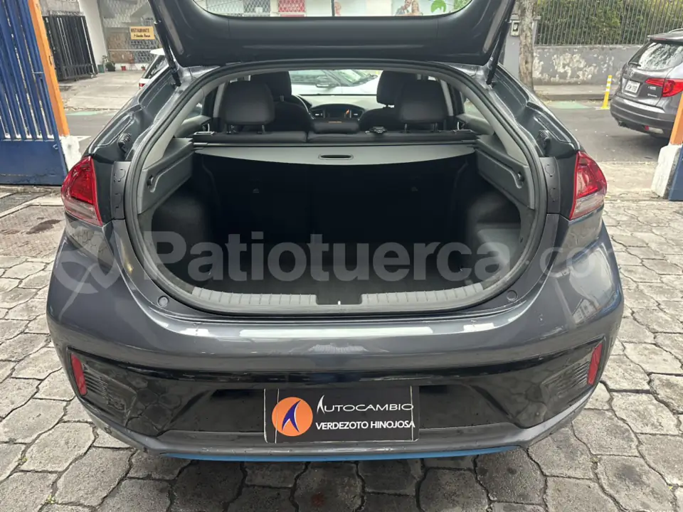 Foto 9 de Hyundai Ioniq Hybrid