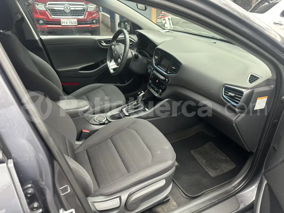 Foto 10 de Hyundai Ioniq Hybrid