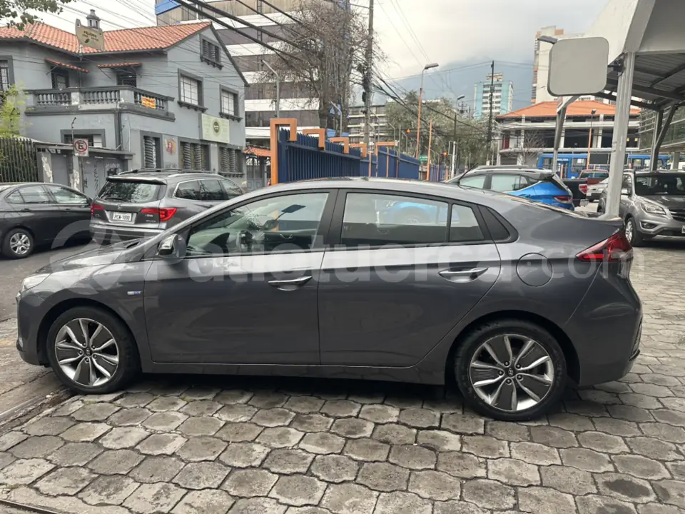 Foto 13 de Hyundai Ioniq Hybrid