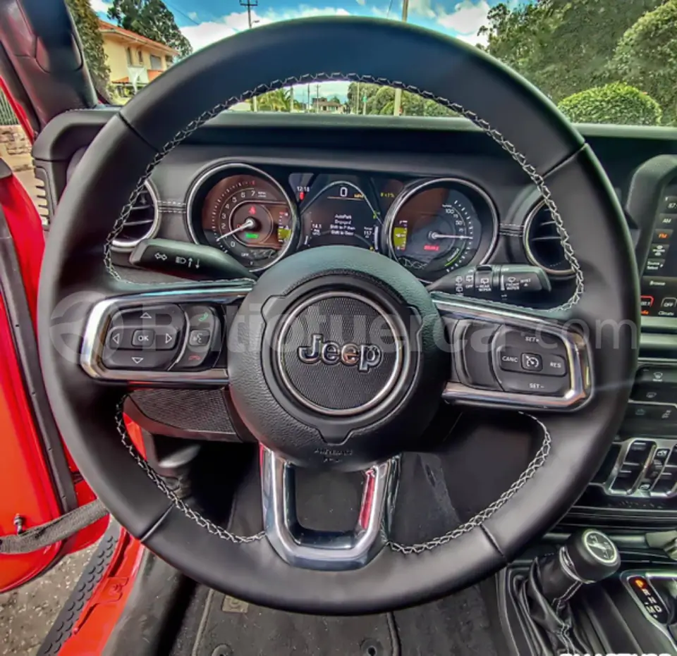 Foto 8 de Jeep Wrangler Unlimited Sahara