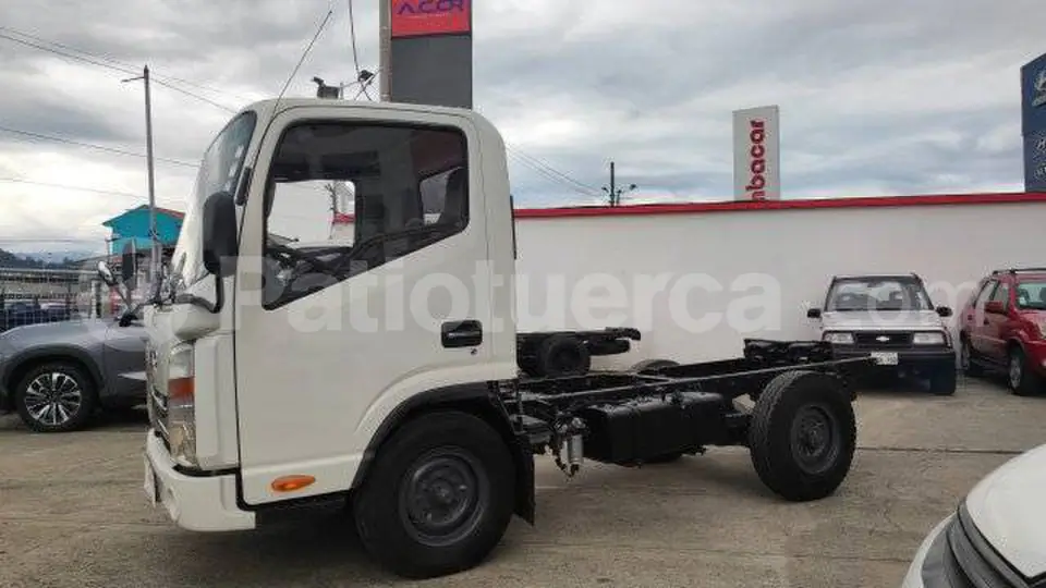 Foto 2 de JAC HFC 1035 KD