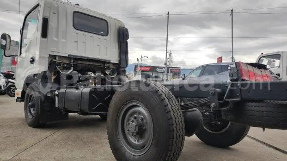 Foto 3 de JAC HFC 1035 KD