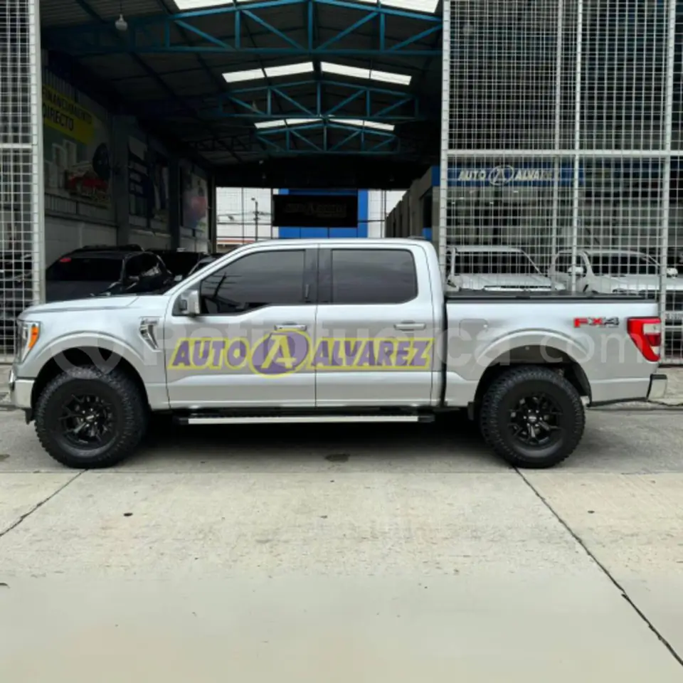 Foto 9 de Ford F150 LARIAT SC ECOBOOST AC 3.5 CD