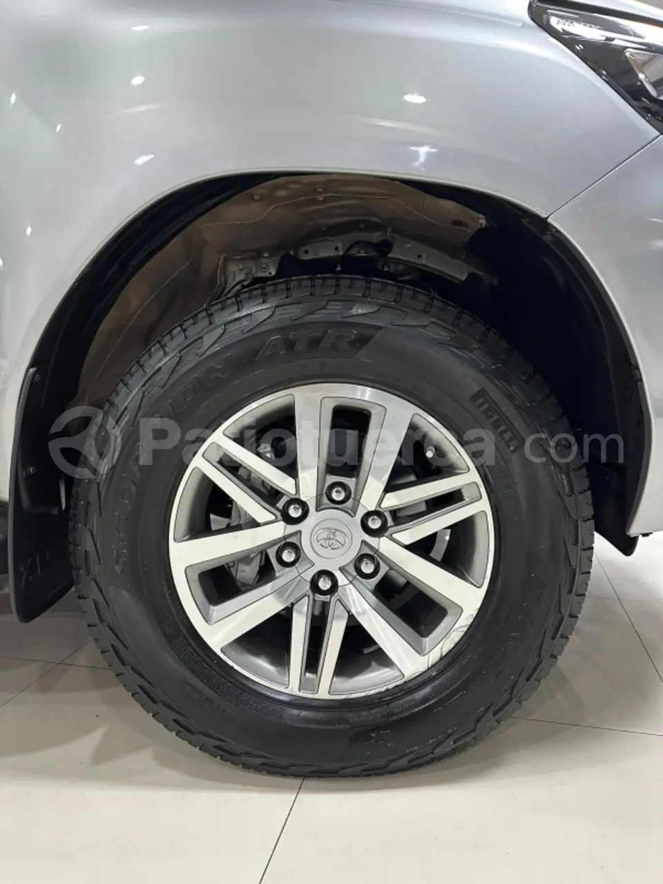 Foto 19 de Toyota Hilux SR AC CD