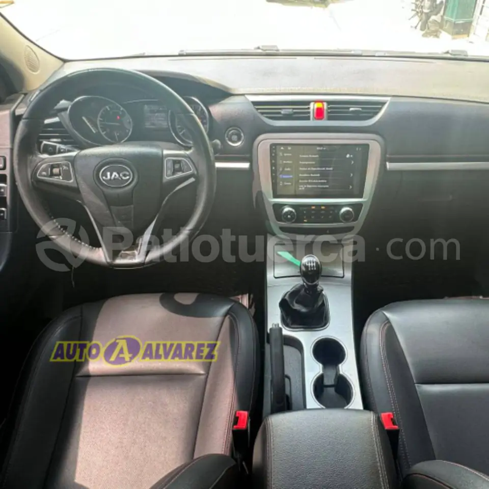 Foto 7 de JAC T8 LUXURY