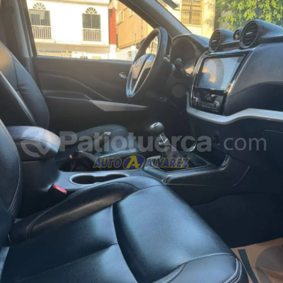 Foto 8 de DongFeng NEW RICH 6 4X2 DIESEL