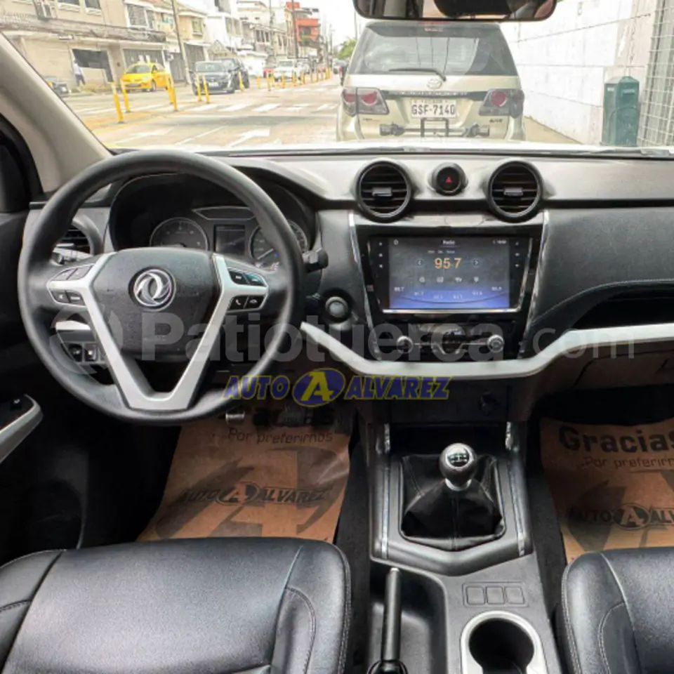 Foto 8 de DongFeng NEW RICH 6 4X2 DIESEL