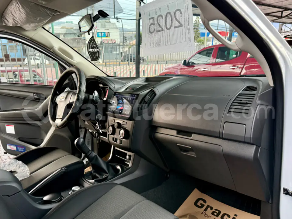 Foto 29 de Chevrolet D-max Crdi 2.5 CD 4x4 TM Diesel