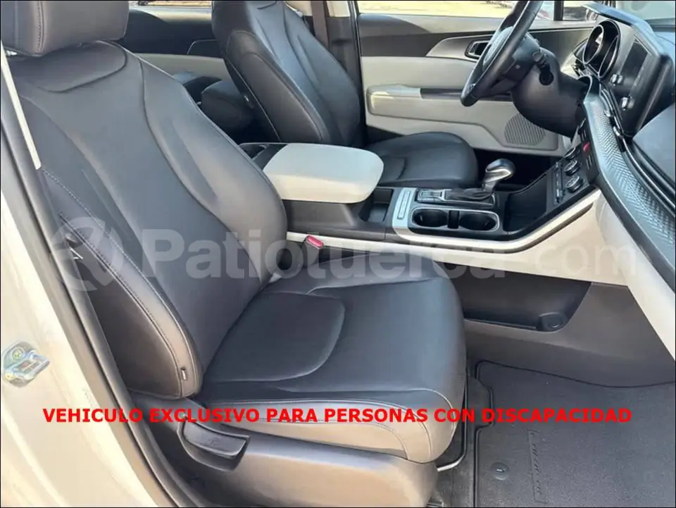 Foto 11 de Kia Carnival