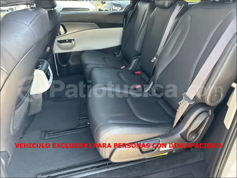 Foto 15 de Kia Carnival