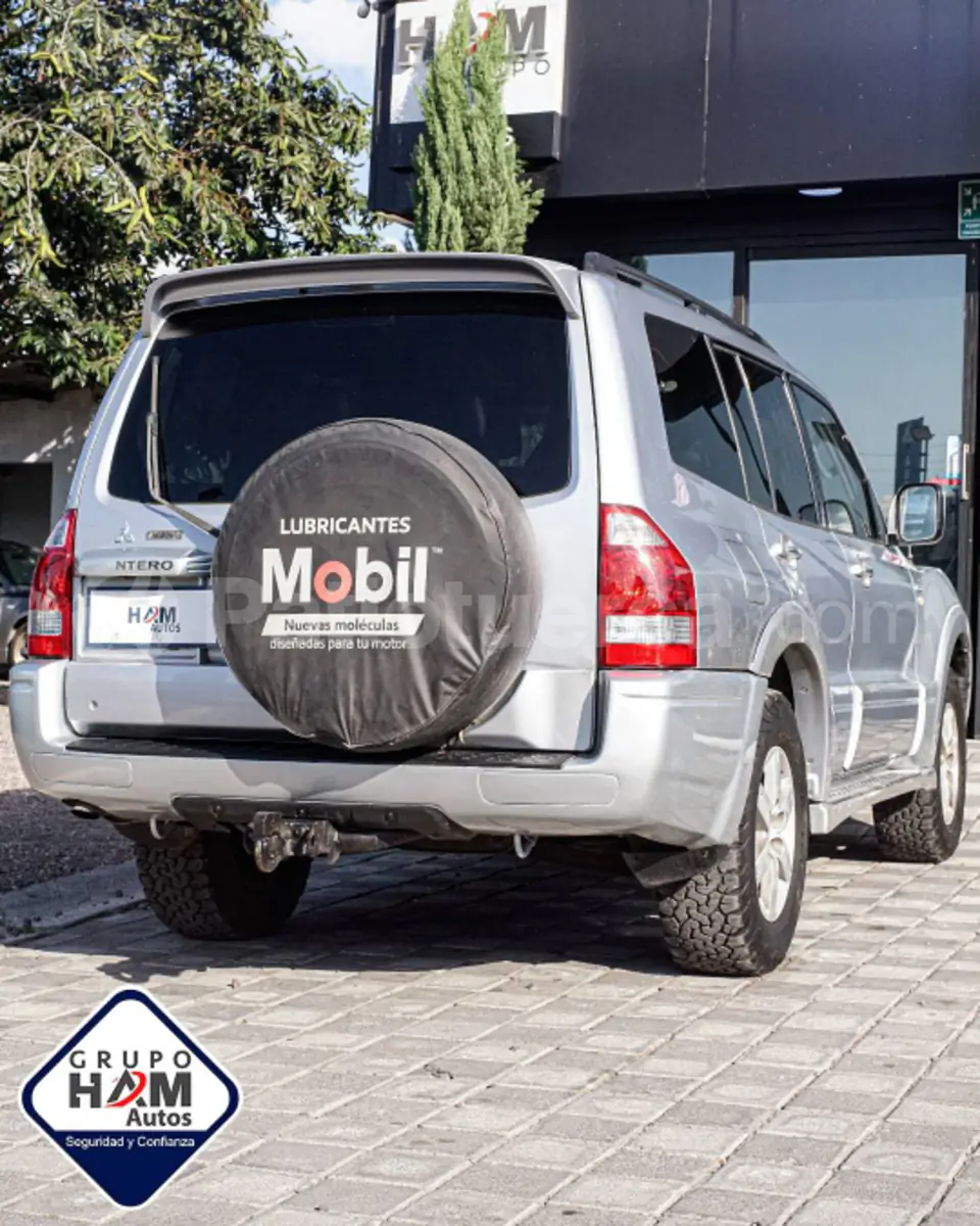 Foto 16 de Mitsubishi Montero Blister