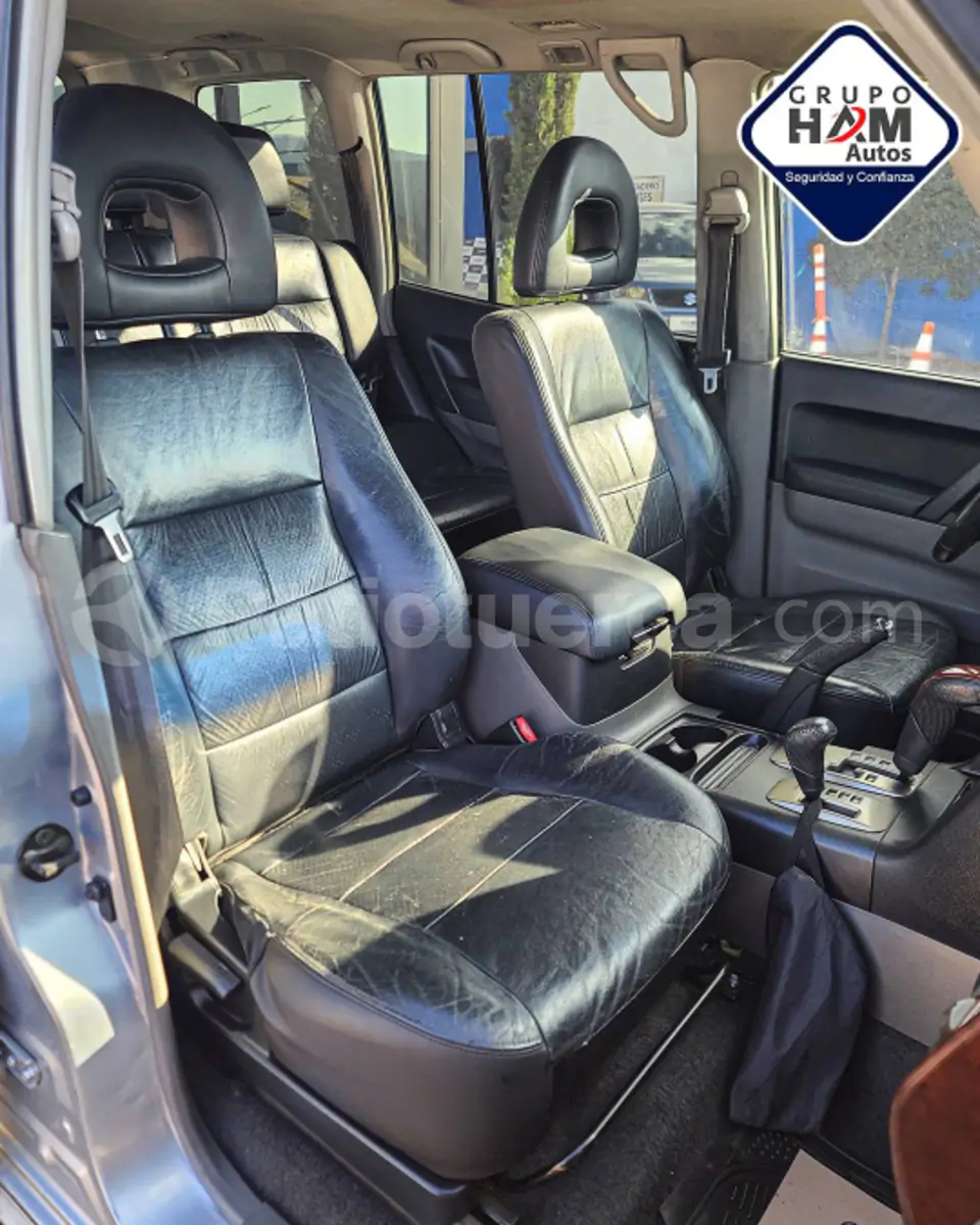 Foto 18 de Mitsubishi Montero Blister