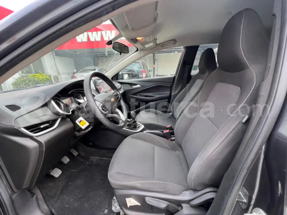 Foto 8 de Chevrolet ONIX