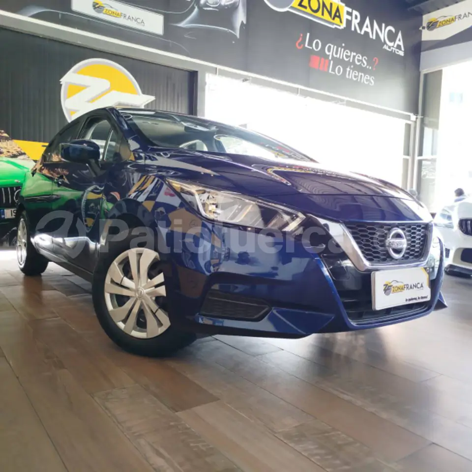 Foto 10 de Nissan Versa Sense