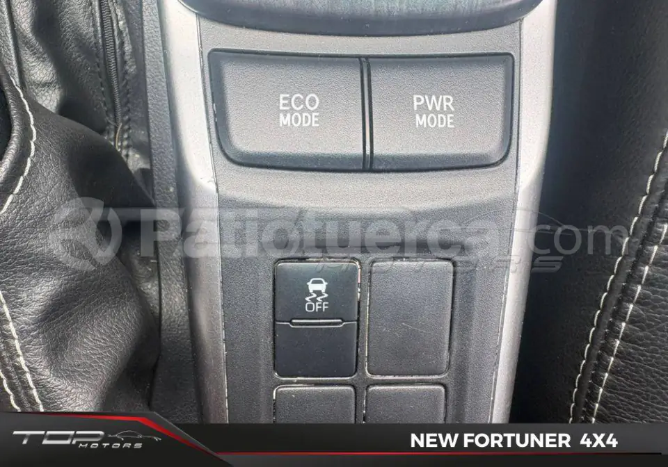 Foto 15 de Toyota Fortuner 4.0