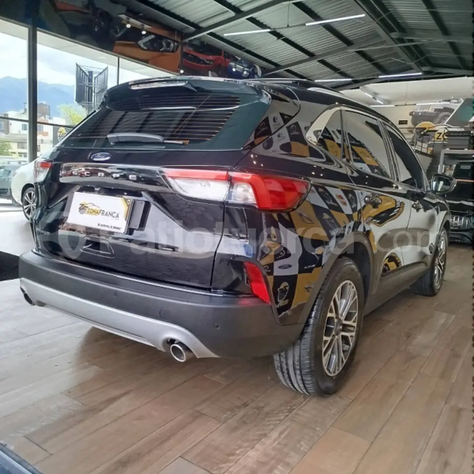 Foto 12 de Ford Escape Titanium