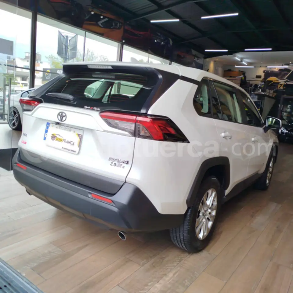Foto 11 de Toyota NEW RAV4 AC 2.0 5P