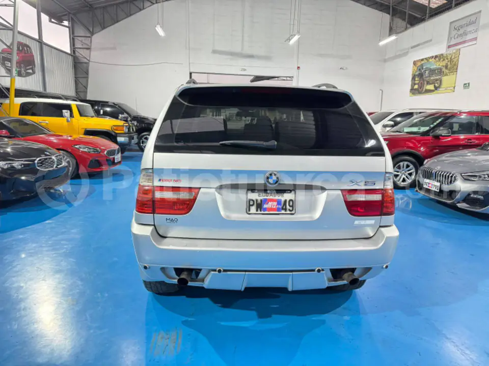 Foto 5 de BMW X5 4.4i