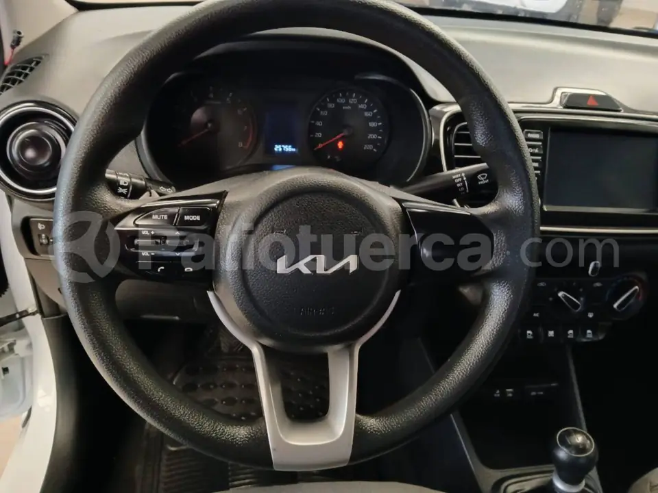 Foto 12 de Kia Soluto LX
