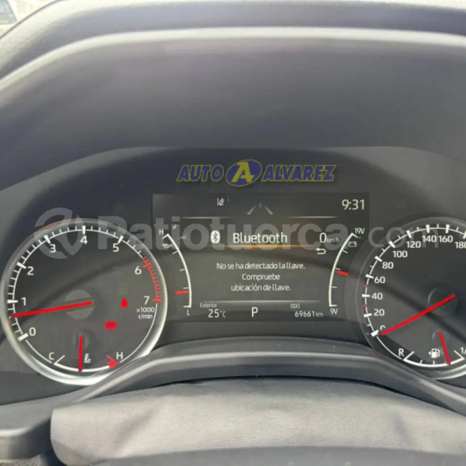 Foto 10 de Toyota Land Cruiser 300