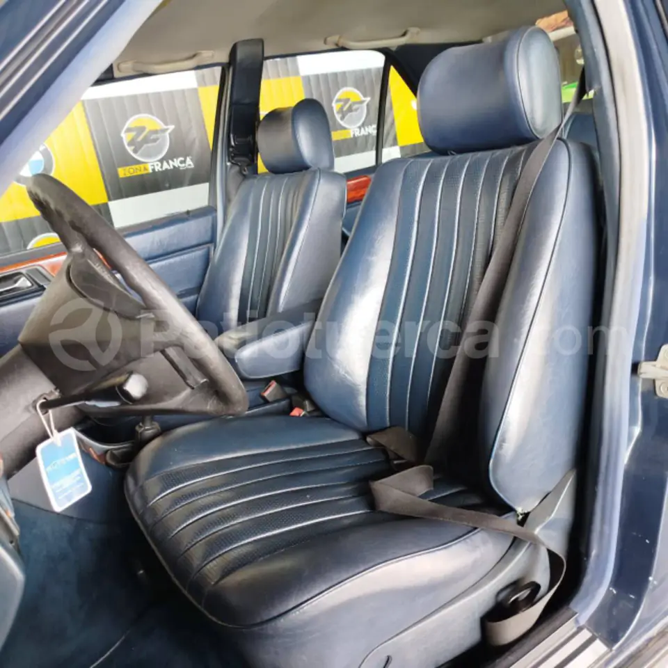 Foto 4 de Mercedes Benz 300E