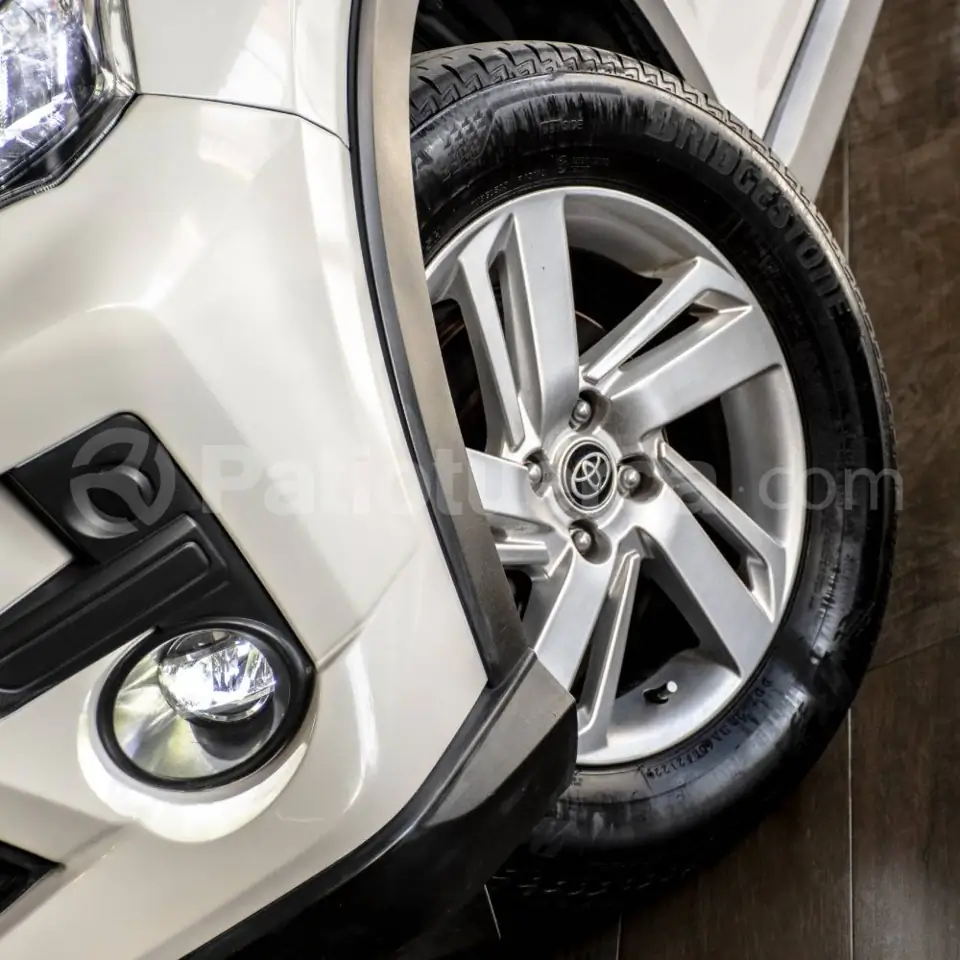 Foto 2 de Toyota RAIZE