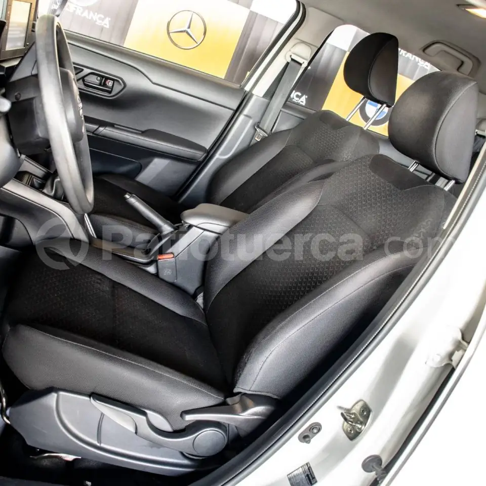 Foto 4 de Toyota RAIZE