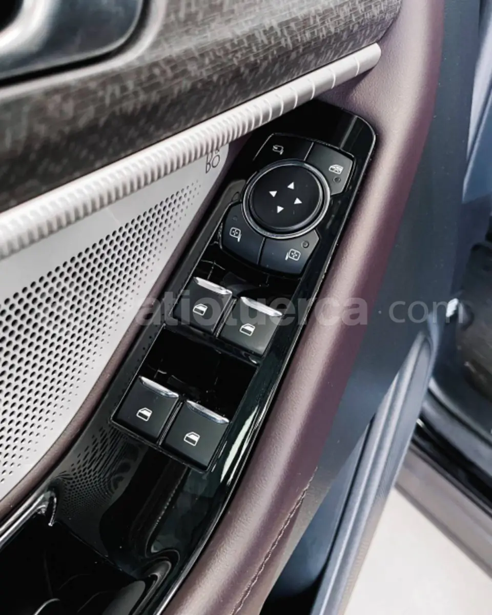 Foto 8 de Ford Explorer Sport 4X4