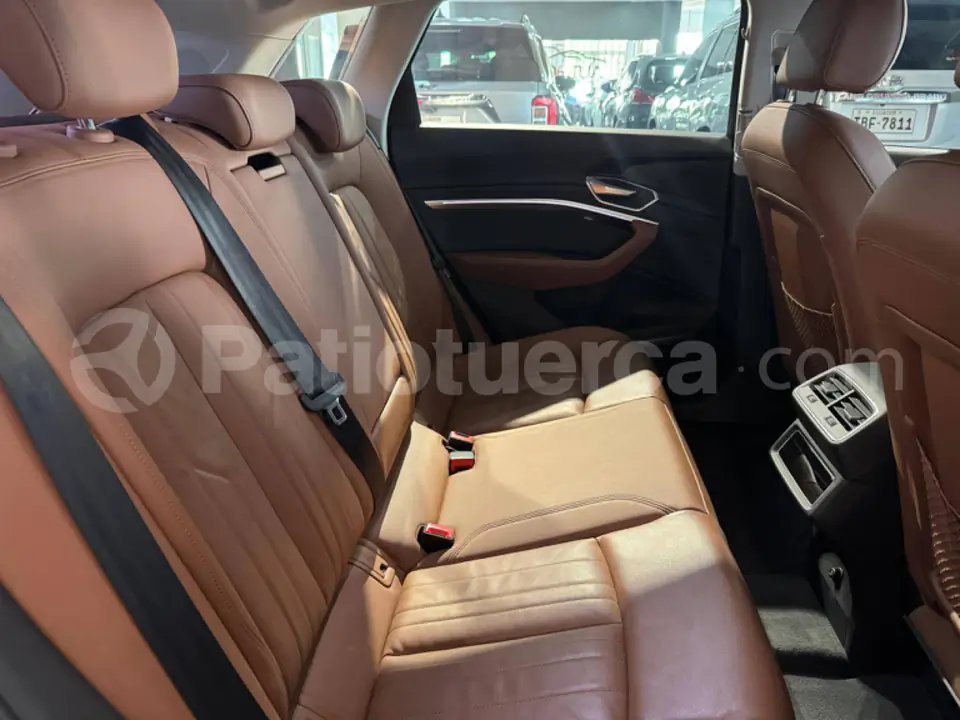 Foto 11 de Audi e-tron 50 quattro