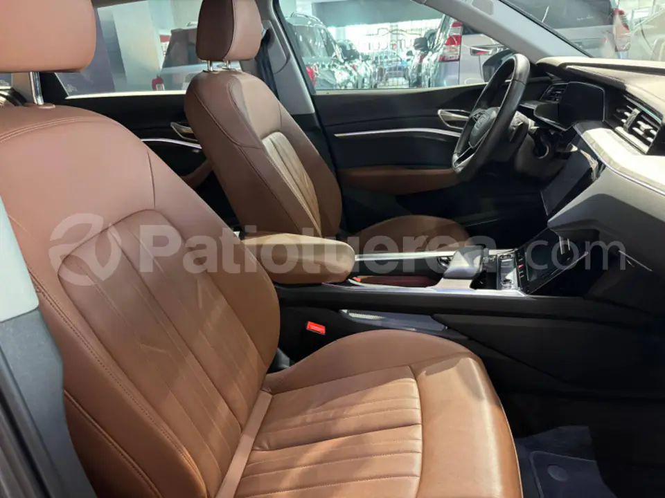 Foto 12 de Audi e-tron 50 quattro