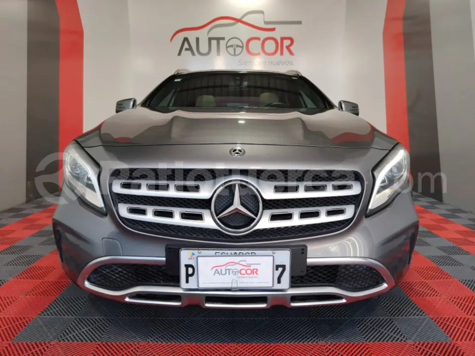 Foto 1 de Mercedes Benz GLA 180