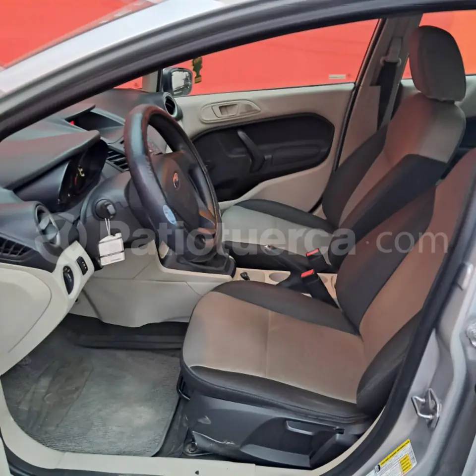Foto 9 de Ford FIESTA AMAZON POWER