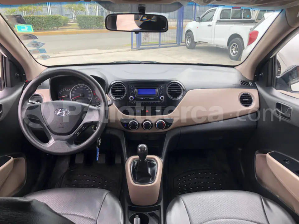 Foto 7 de Hyundai GRAN I10