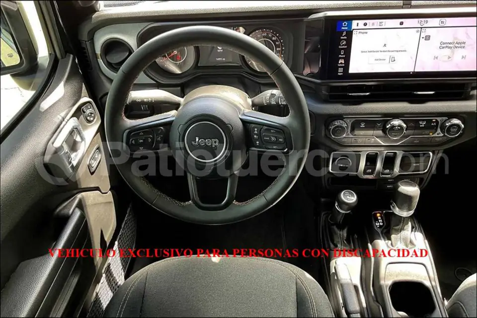 Foto 5 de Jeep Wrangler Sport