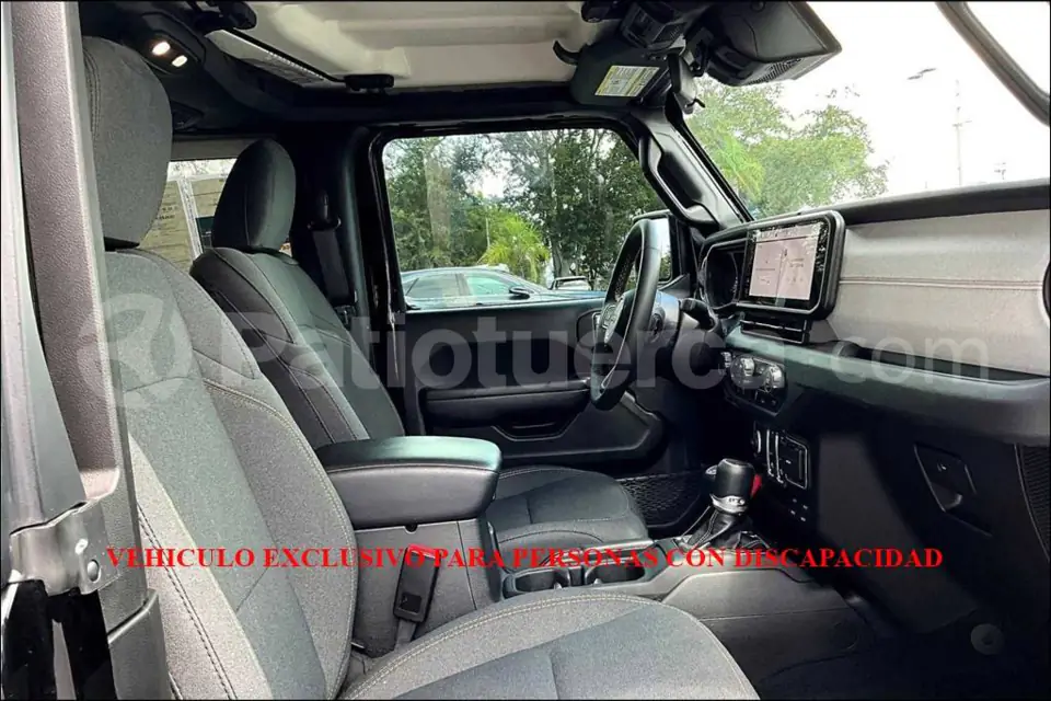 Foto 8 de Jeep Wrangler Sport