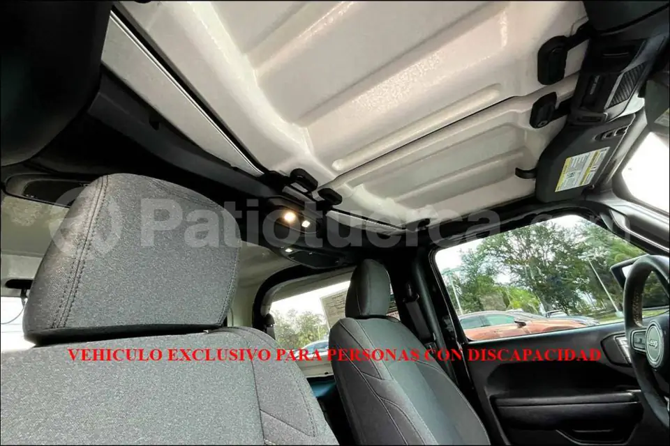 Foto 12 de Jeep Wrangler Sport