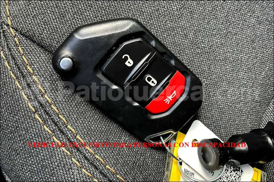 Foto 13 de Jeep Wrangler Sport