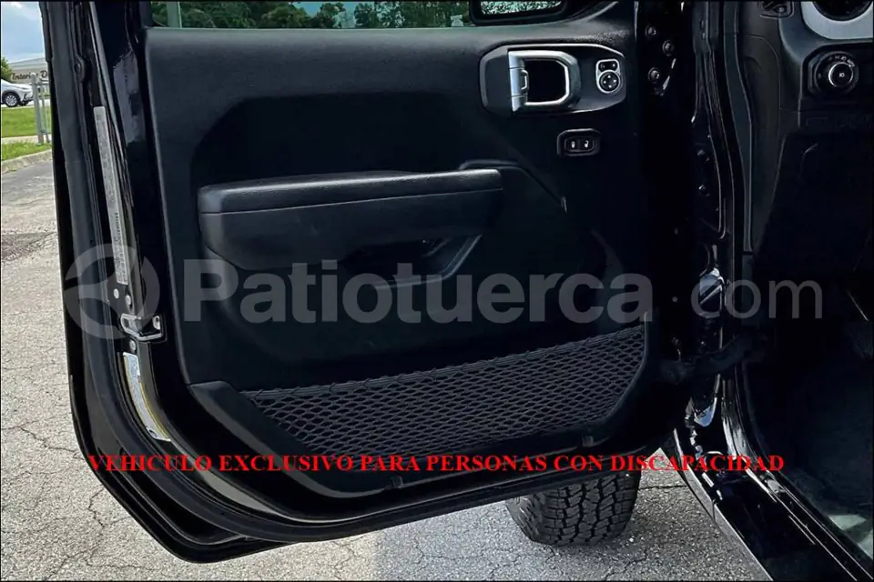 Foto 24 de Jeep Wrangler Sport