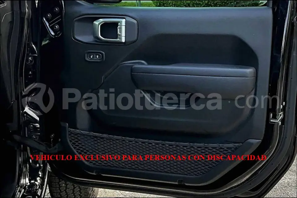 Foto 25 de Jeep Wrangler Sport