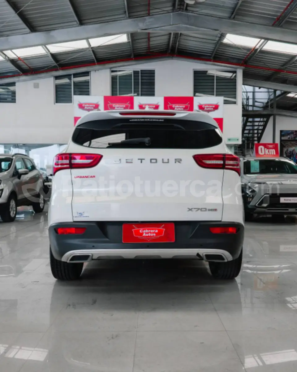 Foto 9 de Jetour X70 ll AC