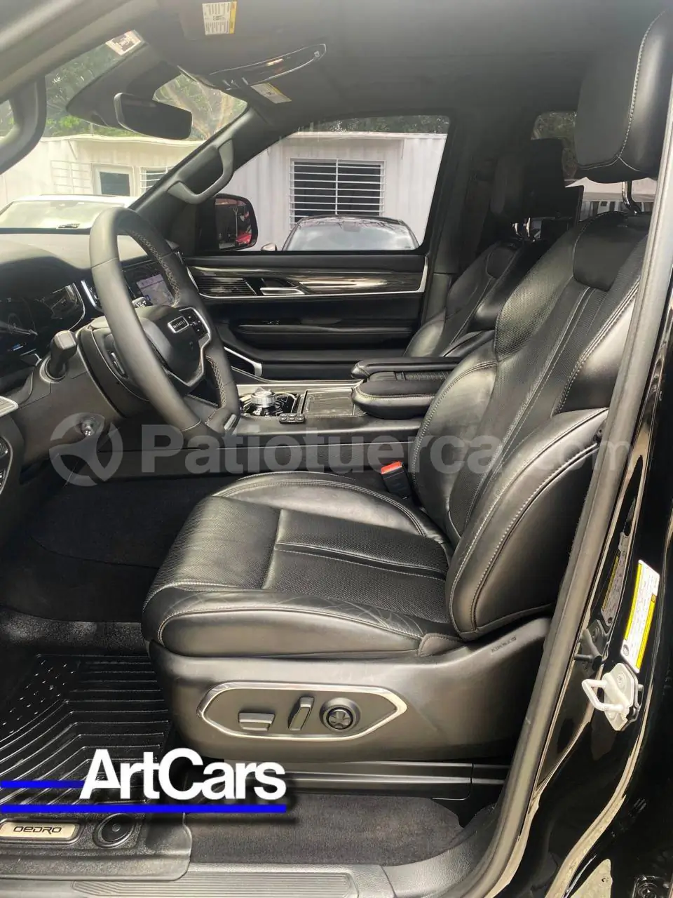 Foto 4 de Jeep Wagoneer