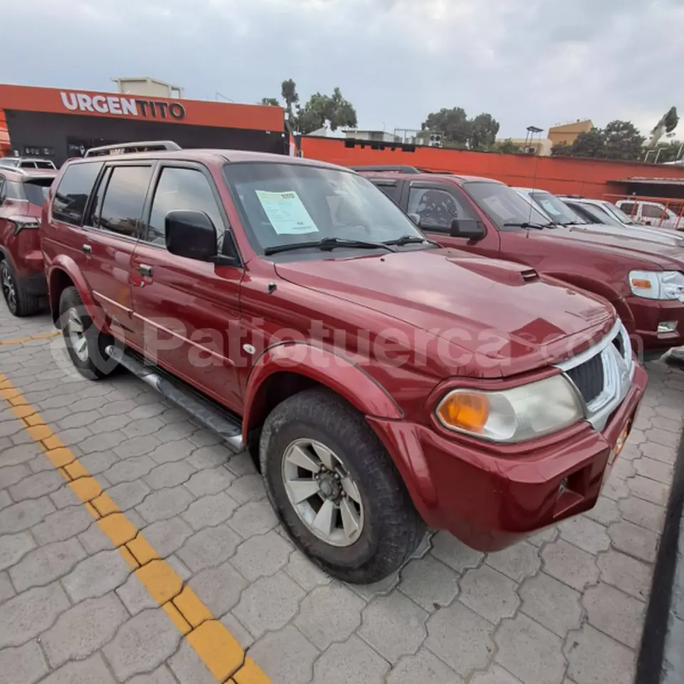 Foto 2 de Mitsubishi Montero Sport Diesel