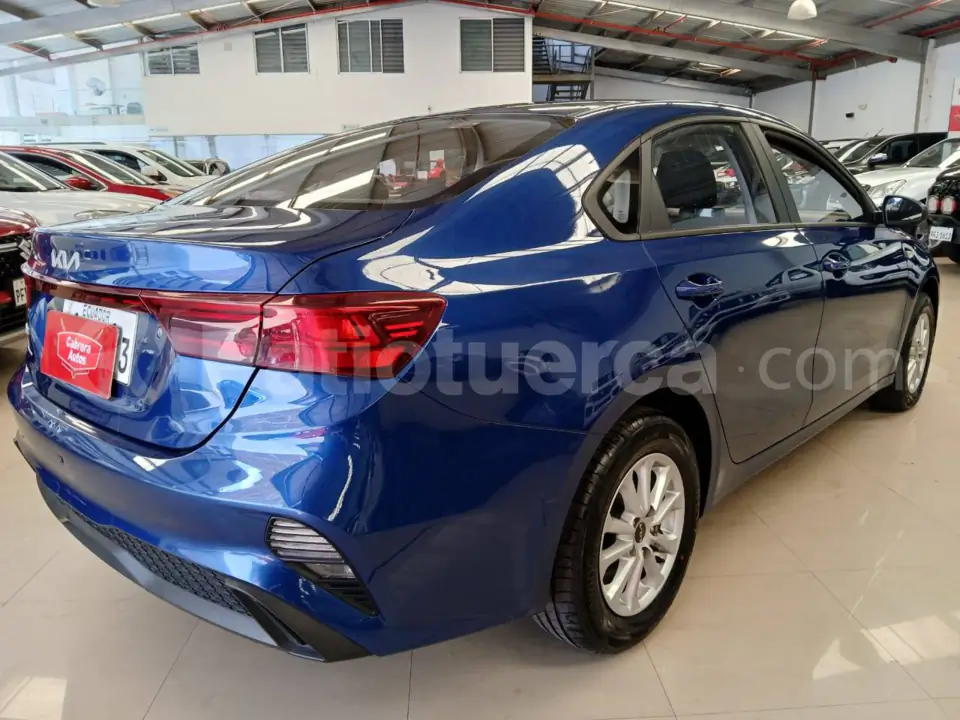 Foto 8 de Kia Cerato