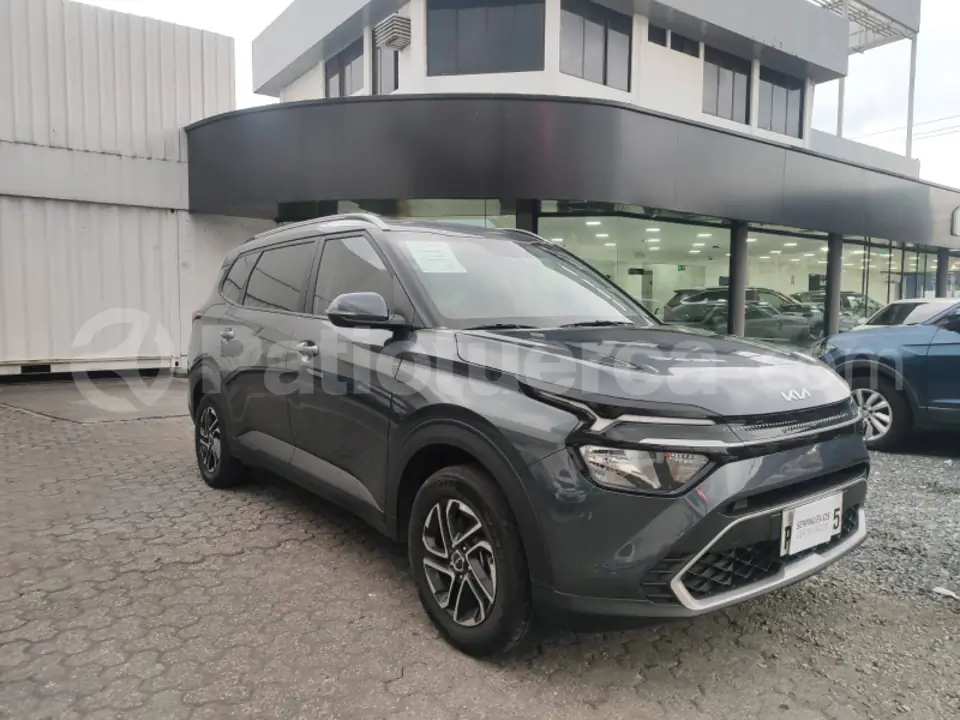 Foto 3 de Kia Carens