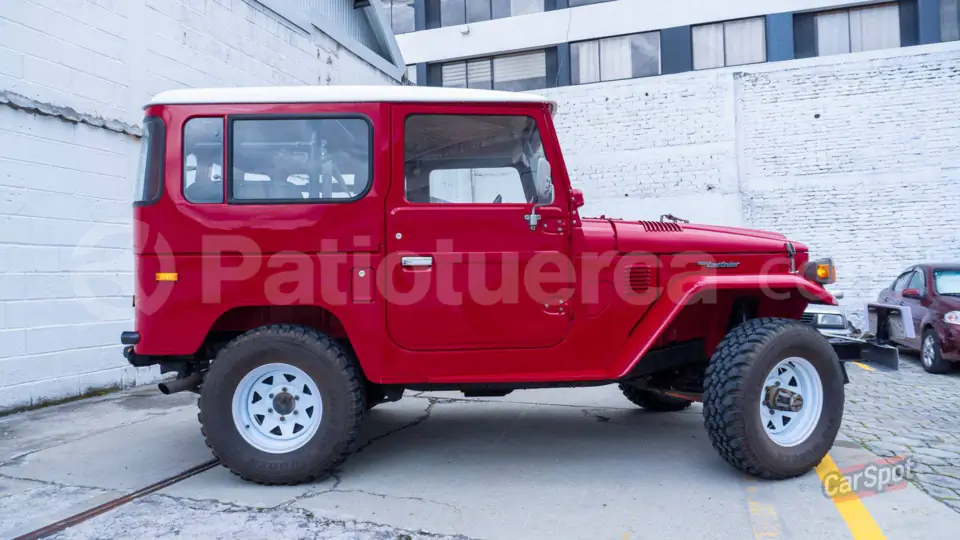 Foto 3 de Toyota Land Cruiser FJ40