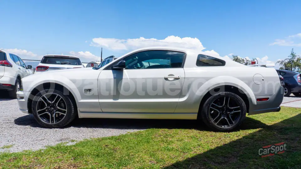 Foto 2 de Ford Mustang GT