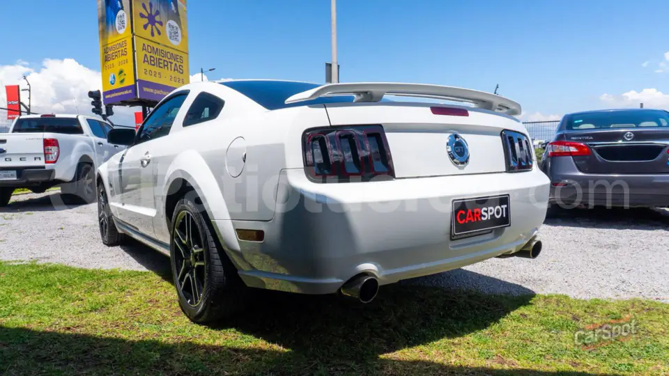 Foto 6 de Ford Mustang GT