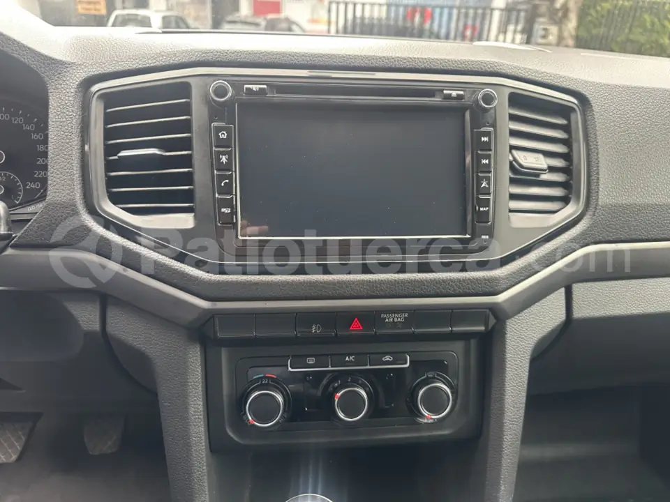 Foto 13 de Volkswagen AMAROK BI TDI PLUS