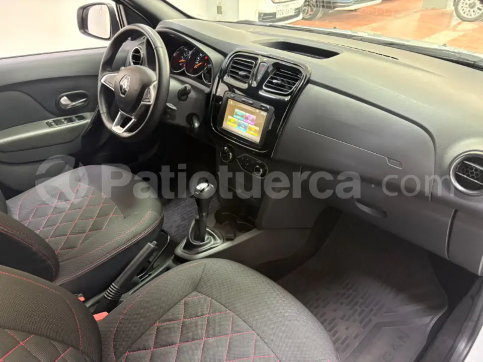 Foto 17 de Renault LOGAN CROSS INTENS